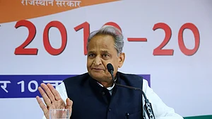 राजस्थानः महिलाओं के खिलाफ अपराध करने वालों को नहीं मिलेगी सरकारी नौकरी, सीएम गहलोत ने किया बड़ा ऐलान