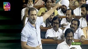 वीडियो: रावण की तरह सिर्फ दो लोगों की सुनते हैं मोदी जी... शाह और अडानी -राहुल गांधी
