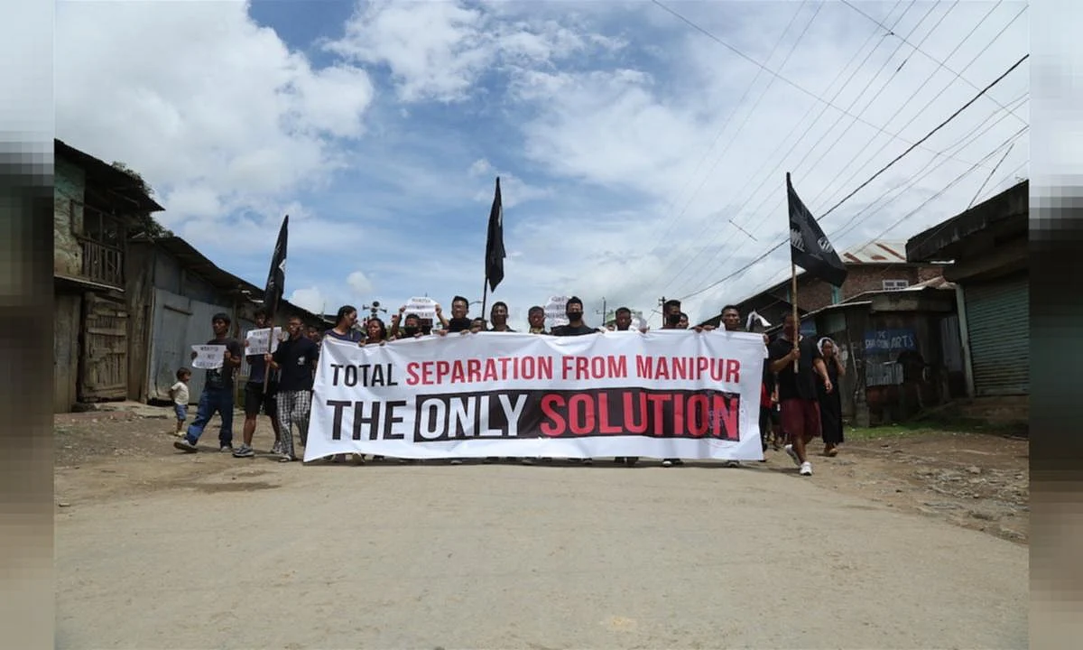 मणिपुर: शांति की कथित सरकारी कोशिशों के बाद भी जारी हैं 'जातीय झड़पें'