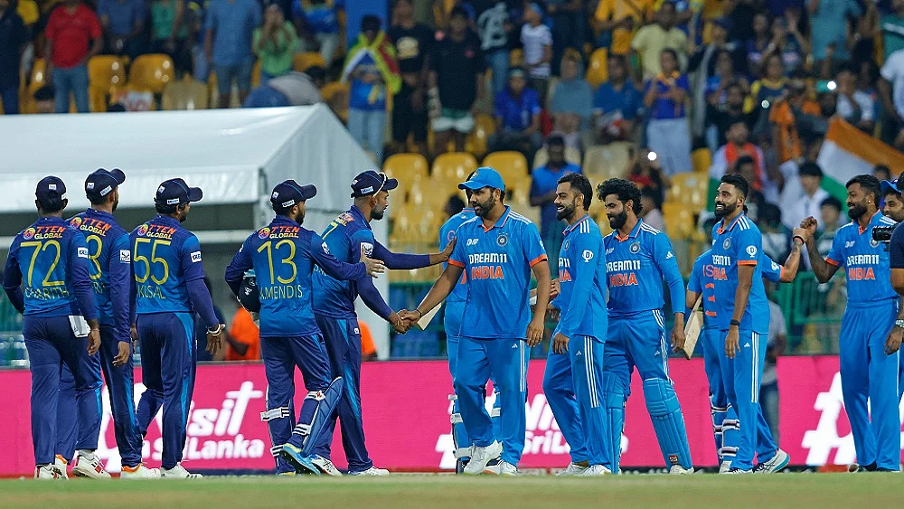भारत ने 8वीं बार जीता एशिया कप, श्रीलंका को 10 विकेट से रौंदकर बना चैम्पियन