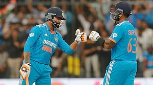 भारत ने ऑस्ट्रेलिया को दिया पहाड़ जैसा लक्ष्य, श्रेयस-गिल के बाद राहुल-सूर्या के तूफान के आगे बेबस दिखे कंगारू