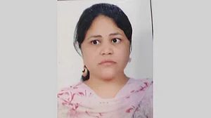 DU से निकाली गई नेत्रहीन शिक्षिका ने मांगी इच्छामृत्यु, कहा- अब मौत से सुंदर कुछ भी नहीं, मदद कर दीजिए