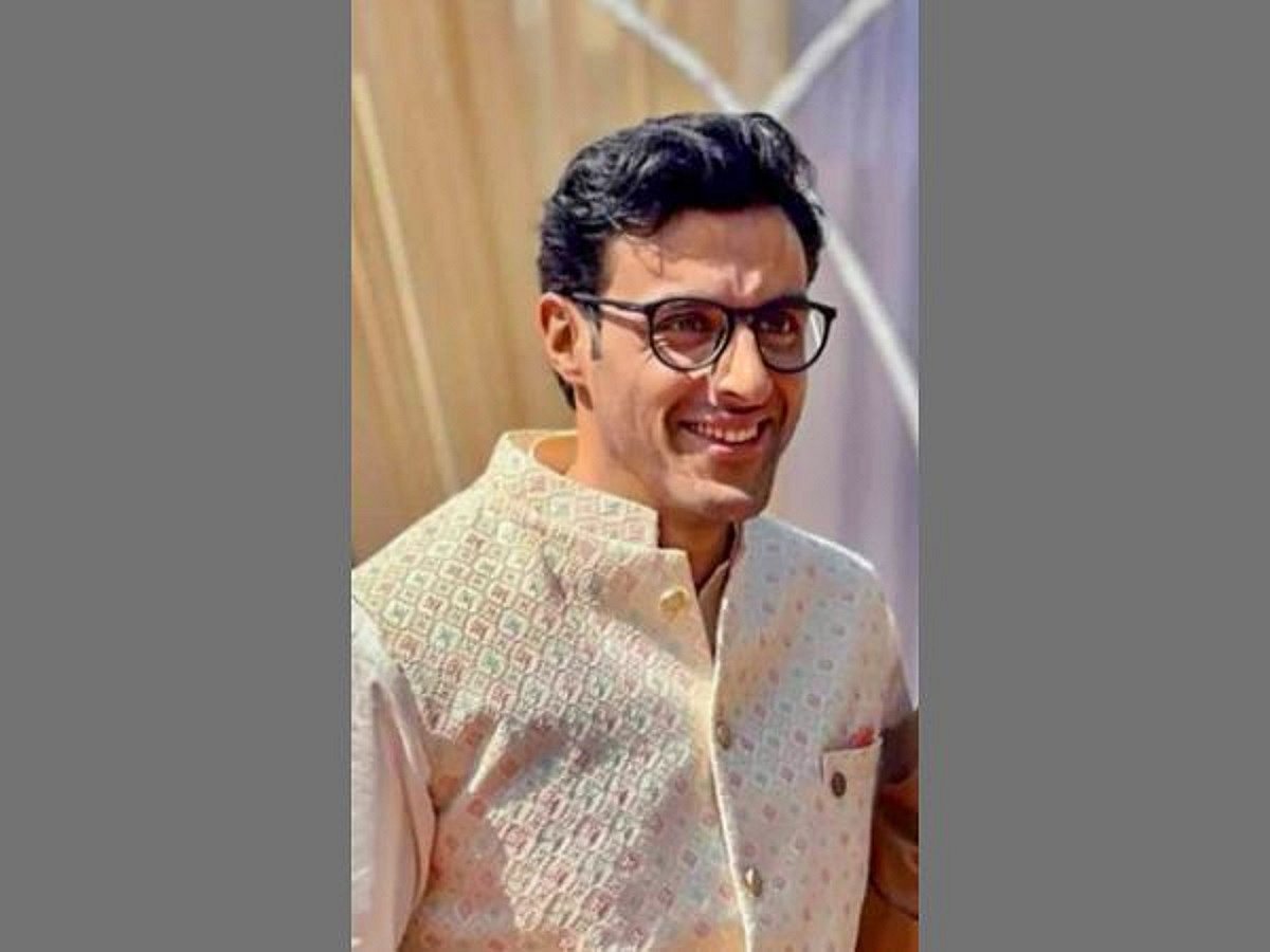 शहीद डीएसपी के पिता ने बेटे को किया सलाम, कहा- किसी भी परिवार के लिए नहीं हो सकती इससे बड़ी त्रासदी