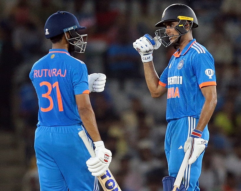 भारत ने पहले वनडे में ऑस्ट्रेलिया को 5 विकेट से हराया, 3 मैच की सीरीज में 1-0 की बढ़त