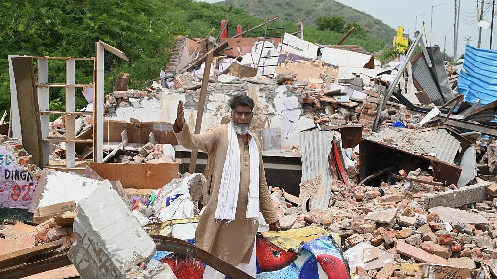 नूंह हिंसा: सांप्रदायिकता के सरकारी प्रतिशोध में कानूनी रोज़ी-रोटी को रौंदते बुलडोज़र