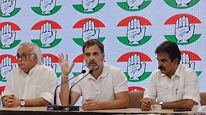 राहुल गांधी ने रक्षा मामलों पर संसदीय समिति में उठाया चीन का मुद्दा, बीजेपी नेता हुए नाराज, किया विरोध
