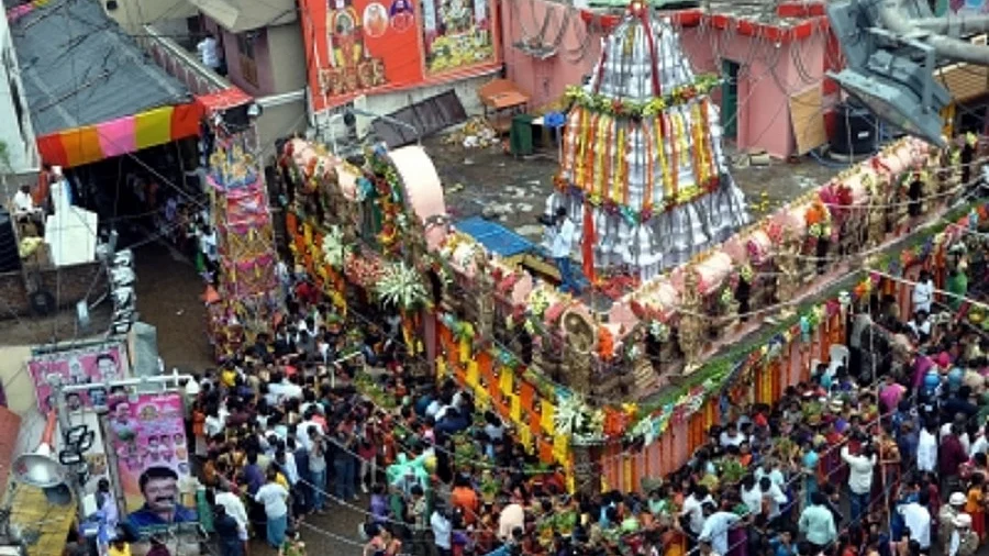 उज्जैन महाकालेश्वर मंदिर के गर्भगृह के लिए ड्रेस कोड तय