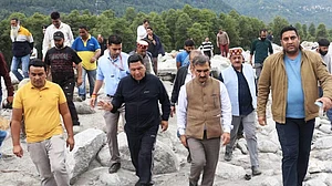 हिमाचल में आपदा पीड़ितों के लिए सीएम सुक्खू ने उठाया राहत भरा कदम, मार्च तक मुफ्त में मिलेंगी ये सुविधाएं