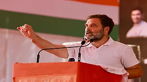 'किसान आत्महत्या, भ्रष्टाचार, आदिवासियों के अपमान का मध्य प्रदेश उठा रहा बोझ, अब जनता BJP सरकार को देगी करारा जवाब'