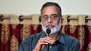 न्यूज़क्लिक मामला: दिल्ली कोर्ट ने पुरकायस्थ और चक्रवर्ती को 10 दिन की न्यायिक हिरासत में भेजा