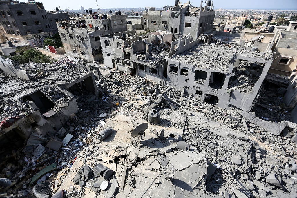Israel Hamas War: मलबे के ढेर में पड़े लहूलुहान फिलिस्तीनी बच्चे, गर्भवती महिलाएं पूछ रहीं सवाल, हमारा क्या कसूर?