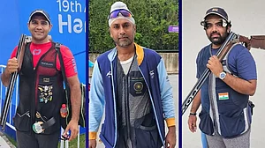 एशियन गेम्स में भारत की ट्रैप शूटिंग टीम का धमाल, पुरुषों ने गोल्ड तो महिलाओं ने जीता सिल्वर मेडल
