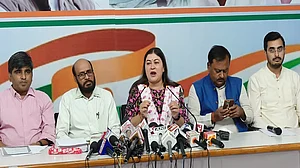 मध्य प्रदेशः चुनाव तारीखों का कांग्रेस ने किया स्वागत, राहुल गांधी कल शहडोल में करेंगे विशाल जनसभा