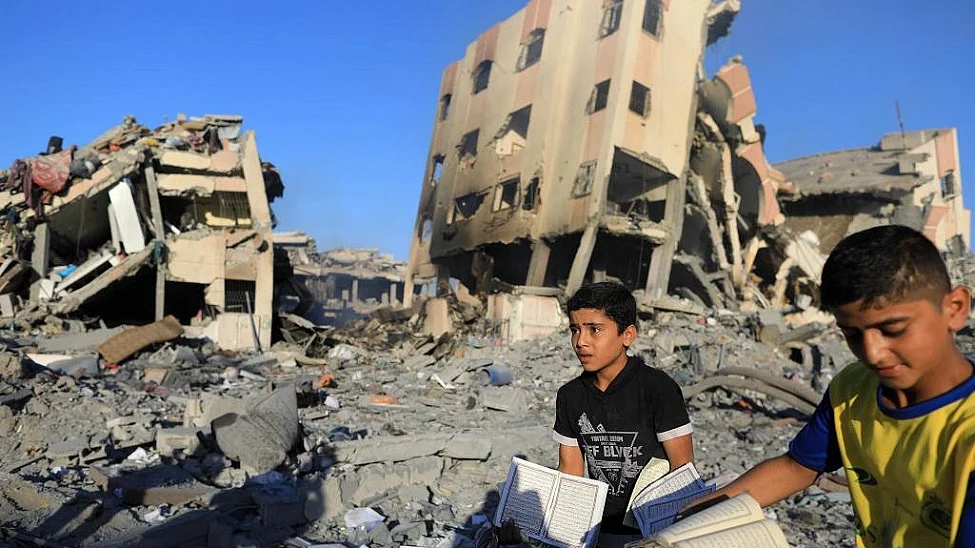 हिटलर ने यहूदियों के साथ जो किया, यहूदी वही फिलिस्तीनियों के साथ कर रहे हैं