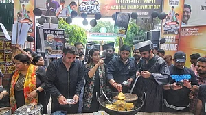 ‘पकौड़ा अर्थव्यवस्था’ और आत्मनिर्भरता की असली तस्वीर