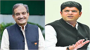 हरियाणा : तीन परिवारों के संघर्ष से दिलचस्प हुई सियासत, सत्तापक्ष में अंदर-अंदर बेचैनी