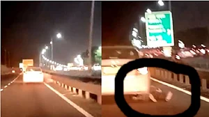 दिल्ली में फिर कंझावला जैसा कांड, लुटेरों ने टैक्सी ड्राइवर को 200 मीटर तक घसीटा, हुई मौत