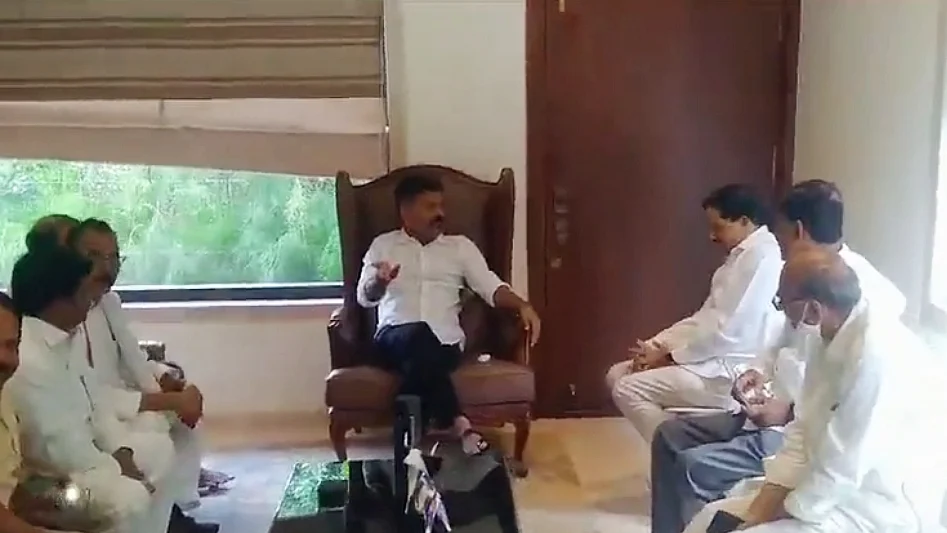 तेलंगाना चुनाव से पहले BRS के एक और बड़े नेता ने दिया इस्तीफा, कांग्रेस में होंगे शामिल