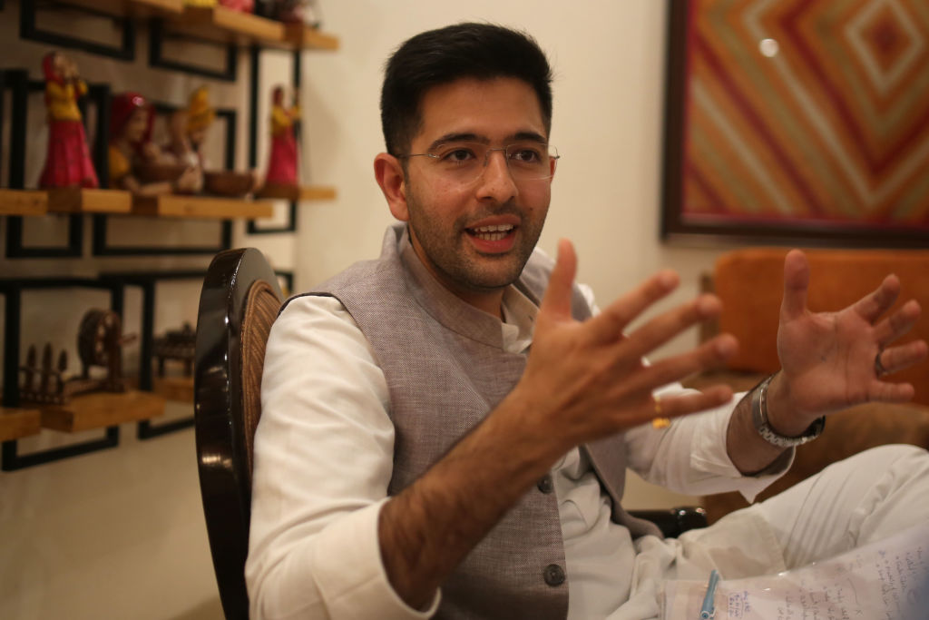 बड़ी खबर LIVE: राघव चड्ढा समेत 7 सांसदों पर गिरेगी गाज? AAP ने राज्यसभा से हटाने की उठाई मांग