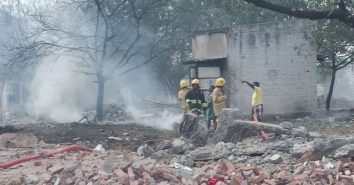 बड़ी खबर LIVE: तमिलनाडु के विरुधुनगर में बड़ा हादसा, एक पटाखा फैक्ट्री में बड़ा धमाका, 16 लोगों की मौत, कई घायल