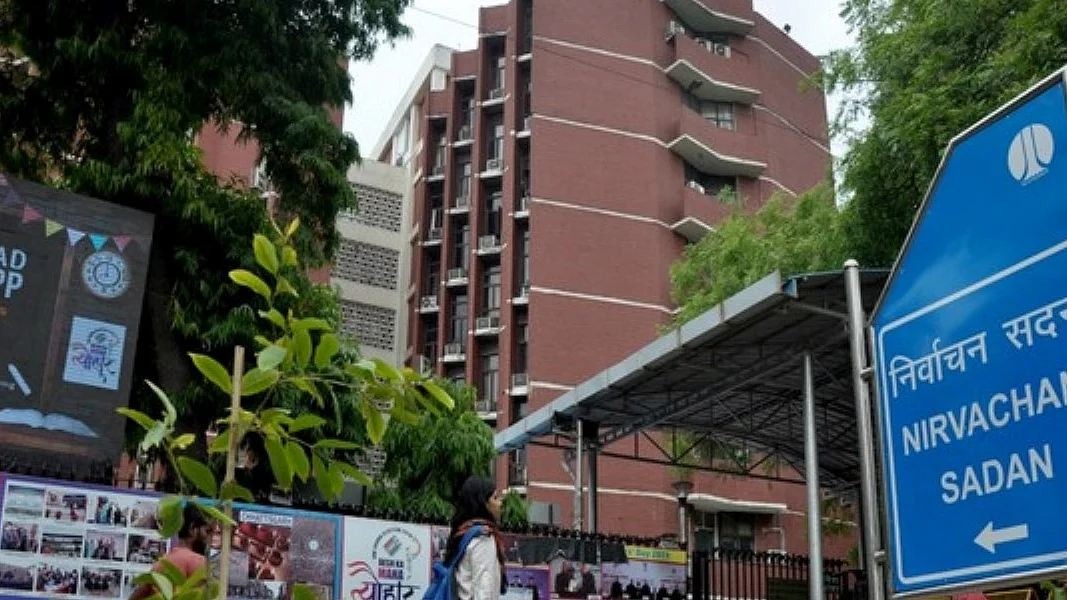 बिहार के बाद अब पूरे देश में SIR कराने की तैयारी! चुनाव आयोग ने 10 सितंबर को बुलाई अहम बैठक