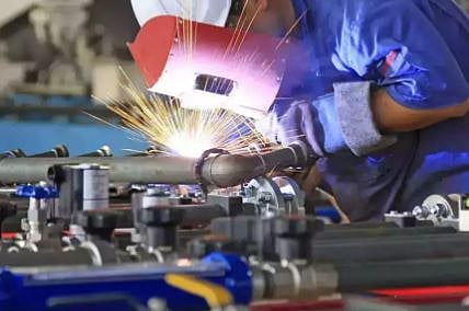 अर्थ जगत: निफ्टी में गिरावट और गोल्डमैन सैक्स ने भारतीय शेयरों की रेटिंग बढ़ाई