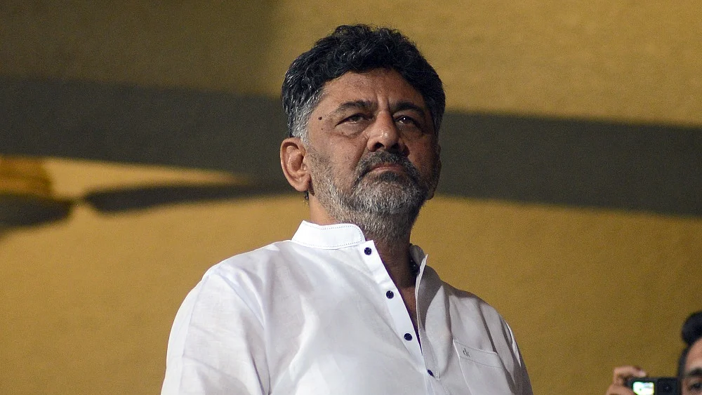 कर्नाटक में शख्स ने पोस्ट डालकर लोगों से डिप्टी सीएम शिवकुमार को मारने की अपील की, पुलिस ने किया गिरफ्तार