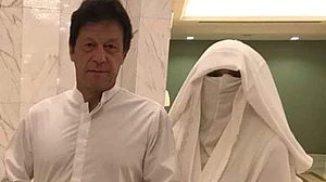 'इमरान खान ने मेरी शादीशुदा जिंदगी बर्बाद कर दी', बुशरा बीबी के पूर्व पति का बड़ा पाक के पूर्व पीएम पर बड़ा आरोप