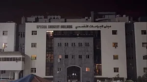 इजरायली सेना ने गाजा के अल-शिफा अस्पताल के निदेशक को गिरफ्तार किया