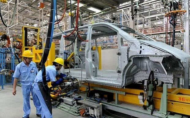 अर्थ जगत: शेयर बाजार में उछाल और आईफोन में अपडेट के बाद गोपनीयता की चिंता