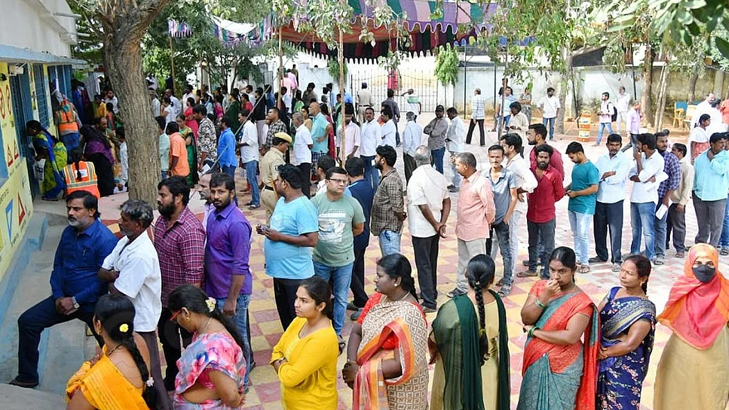 तेलंगाना में मतदान के दौरान अचानक तबीयत बिगड़ने से दो लोगों की मौत