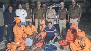 सांप तस्करी, रेव पार्टी और लाल डायरी का कनेक्शन! एल्विश-फजलपुरिया के गठजोड़ के मिले सबूत, हुए कई खुलासे