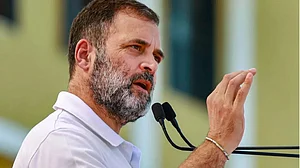छत्तीसगढ़ चुनाव: राहुल गांधी बोले- 'BJP आदिवासियों को कहती है वनवासी, लोगों को जानवरों जैसा समझते हैं उनके नेता'