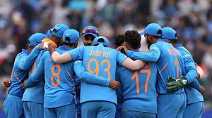 IND vs AUS 3rd T20: भारत ने टॉस जीतकर गेंदबाजी का किया फैसला, प्लेइंग इलेवन में तीन बदलाव