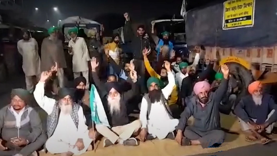 किसानों का चंडीगढ़ बॉर्डर पर आंदोलन शुरू