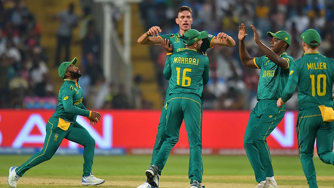 वर्ल्ड कप में न्यूजीलैंड की लगातार तीसरी हार, दक्षिण अफ्रीका ने 190 रन से दी करारी मात