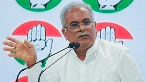 चुनाव के बीच ED की छापेमारी पर भूपेश बघेल गरजे, बोले- छत्तीसगढ़िया कमजोर और कायर नहीं, स्वाभिमान से...