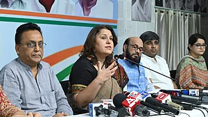 मंत्री नरेंद्र तोमर के बेटे का वीडियो वायरल, करोड़ों रुपए के लेनदेन की हो रही बात, कांग्रेस बोली- मामले की निष्पक्ष जांच हो