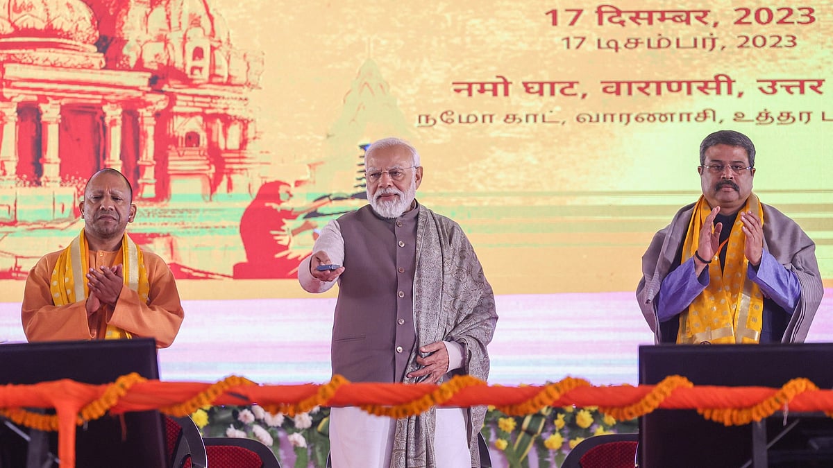 अभी 17 दिसंबर को ही पीएम मोदी ने वाराणसी में काशी तमिल संगमम् की शुरुआत की