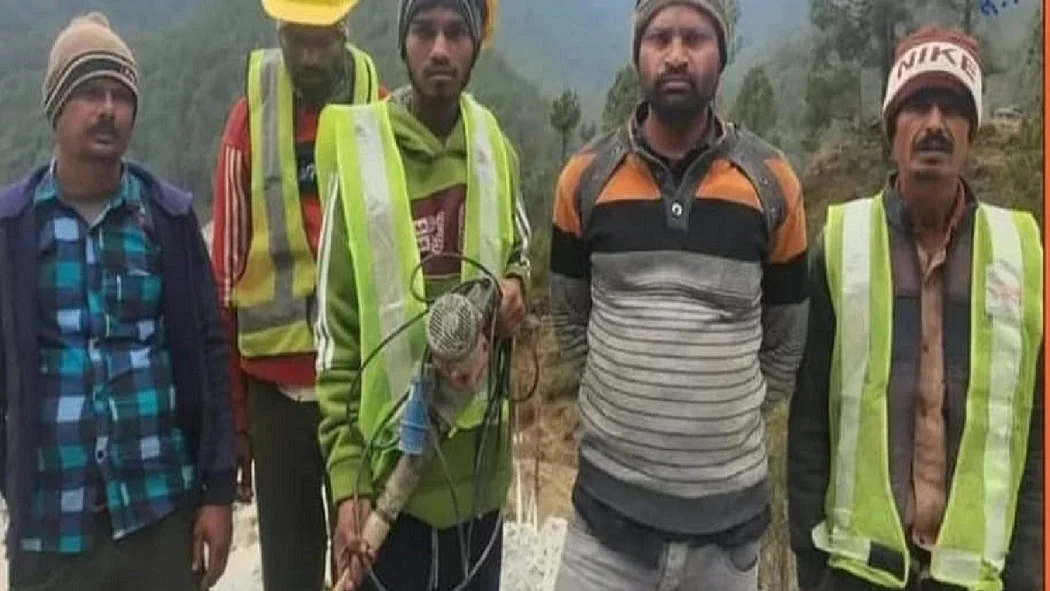 उत्तराखंड कांग्रेस के सभी विधायक रैट माइनर्स को देंगे एक माह का वेतन