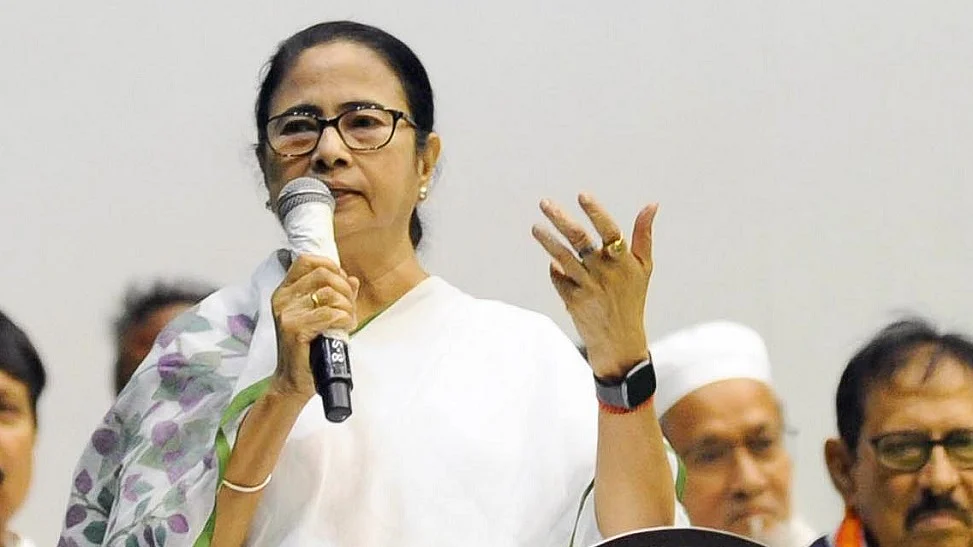 ममता ने संसद सुरक्षा में सेंध के आरोपी को बंगाल से जोड़ने पर उठाया सवाल