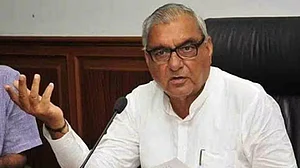 हरियाणाः खट्टर सरकार पर हुड्डा का हमला, कहा-बेरोजगारी के खुद के खराब आंकड़ों को भी बता रही उपलब्धि