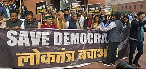 146 सांसदों के निलंबन के खिलाफ INDIA गठबंधन का देशभर में प्रदर्शन आज, दिल्ली में जंतर-मंतर पर भी जुटेंगे विपक्षी नेता