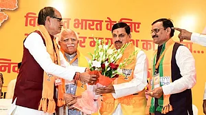 छात्र राजनीति से शुरुआत, सीता पर विवादित बयान से मुख्यमंत्री तक, पढ़ें मोहन यादव के सफर की पूरी कहानी