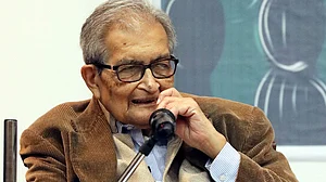 अमर्त्य सेन ने बंगाल में SIR पर उठाया सवाल, कहा- जल्दबाजी में किया गया, लोकतांत्रिक भागीदारी को हो सकता है खतरा