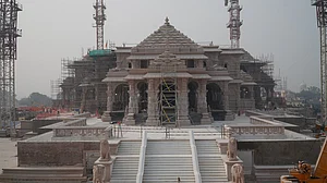 आखिर यह अयोध्या किसकी?