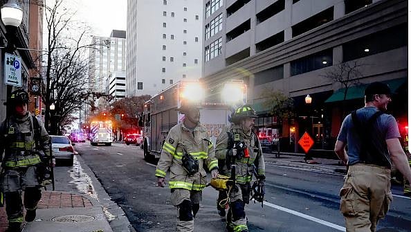 टेक्सास के ऐतिहासिक होटल में हुआ विस्फोट, 21 लोग घायल, कई लोगों को बचाया गया, धमाके बाद मची तबाही