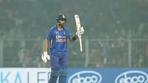 इंग्लैंड के खिलाफ तीसरे टेस्ट से बाहर हुए केएल राहुल, देवदत्त पडिक्कल लेंगे जगह