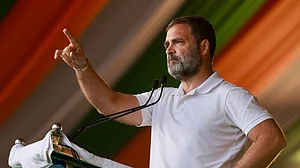 औरंगाबाद में राहुल गांधी ने BJP-RSS पर बोला हमला, बोले- गरीब-कमजोर को 21वीं सदी में भी नहीं मिल रहा न्याय