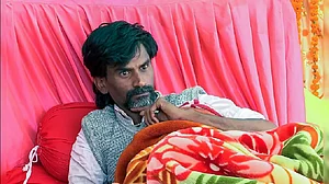 मनोज जरांगे ने फडणवीस पर फिर साधा निशाना, अभद्र भाषा के इस्तेमाल पर खेद जताया